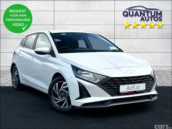 Hyundai i20 Hatchback, Petrol, 2025, White