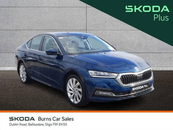 Skoda Octavia Saloon, Diesel, 2023, Blue