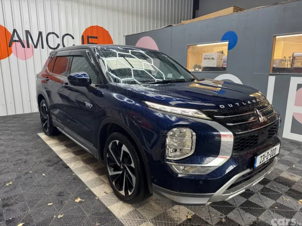 Mitsubishi Outlander SUV, Petrol Plug-in Hybrid, 2023, Blue