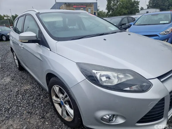 Ford Focus Estate, Petrol, 2011, Silver