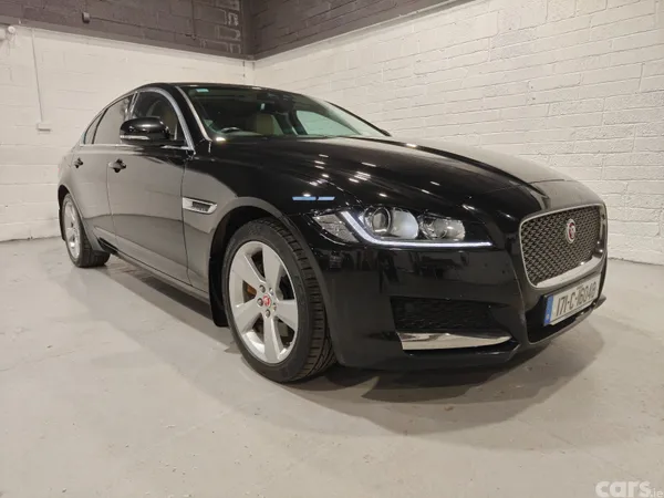 Jaguar XF Saloon, Diesel, 2017, Black