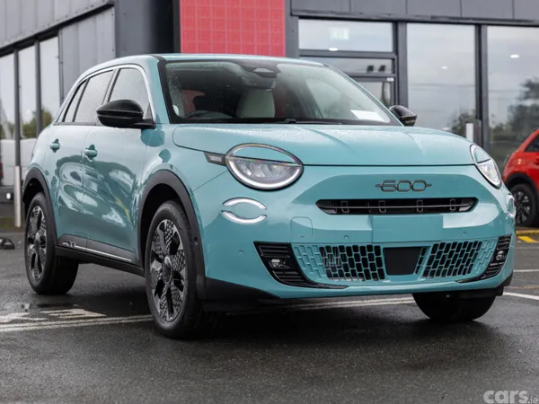 Fiat 600 SUV, Petrol Hybrid, 2026, Blue