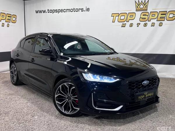 Ford Focus Hatchback, Diesel, 2022, Black