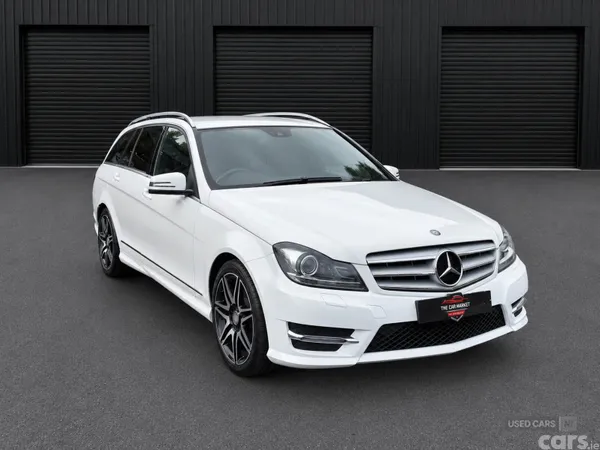 Mercedes-Benz C-Class , Petrol, 2014, White