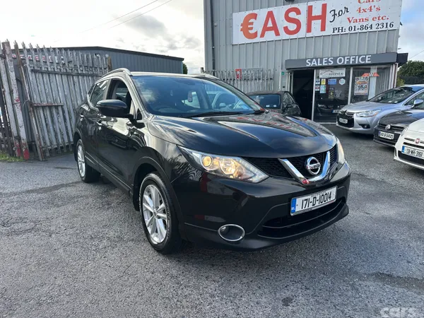 Nissan Qashqai SUV, Diesel, 2017, Black
