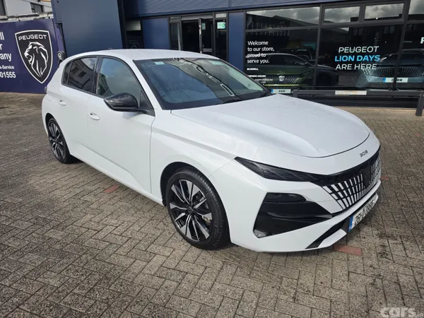Peugeot 308 Hatchback, Petrol Hybrid, 2026, White