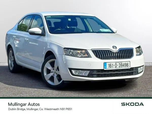 Skoda Octavia Saloon, Diesel, 2016, White