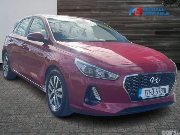 Hyundai i30 Hatchback, Petrol, 2017, Red