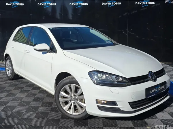 Volkswagen Golf Hatchback, Petrol, 2016, White