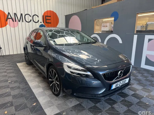 Volvo V40 Estate, Diesel, 2018, Grey