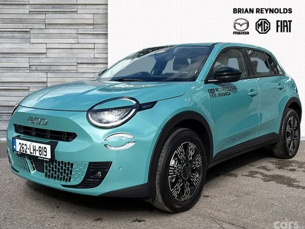Fiat 600 Hatchback, Petrol, 2026, Blue