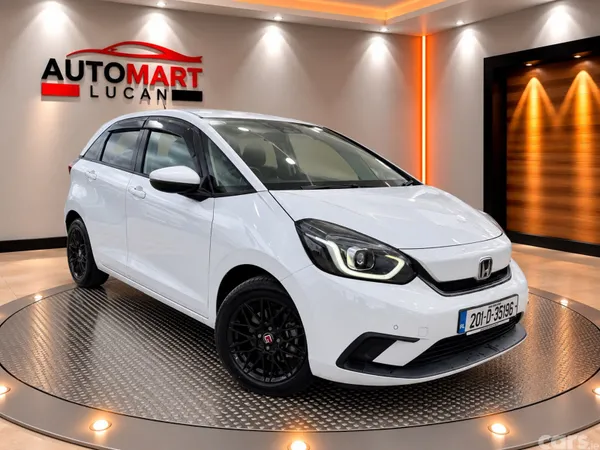 Honda Fit Hatchback, Petrol Hybrid, 2020, White