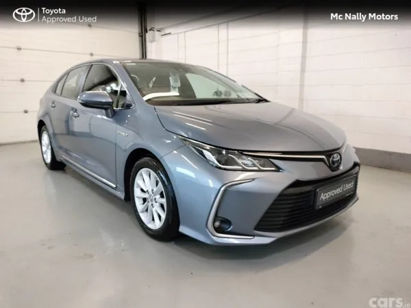 Toyota Corolla Saloon, Petrol Hybrid, 2022, Grey