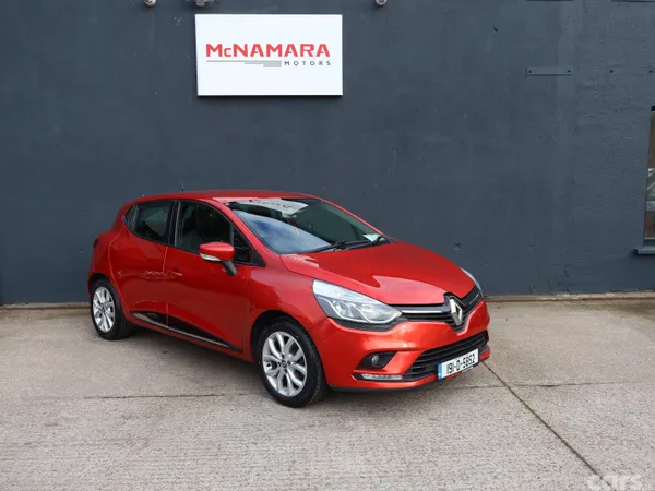 Renault Clio Hatchback, Petrol, 2019, Red