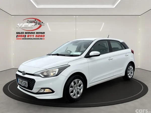 Hyundai i20 Hatchback, Petrol, 2017, White