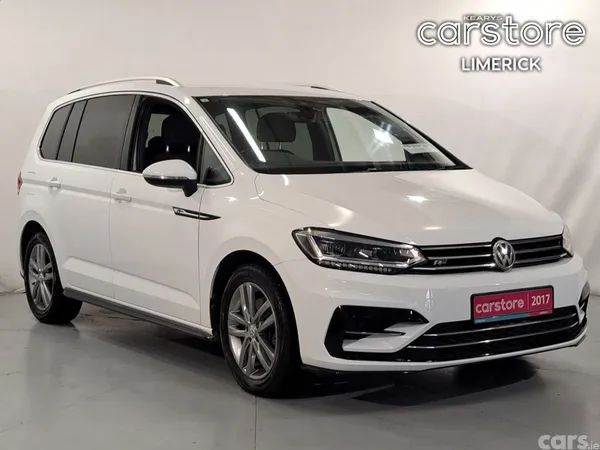 Volkswagen Touran MPV, Petrol, 2017, White