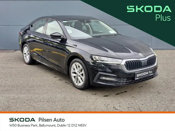 Skoda Octavia Saloon, Petrol, 2024, Black