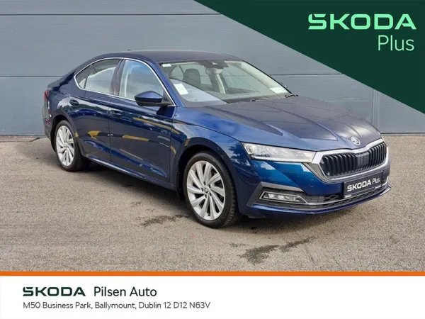 Skoda Octavia Saloon, Petrol Hybrid, 2024, Blue