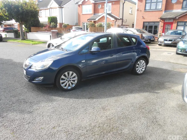 Opel Astra Hatchback, Diesel, 2011, Blue
