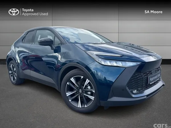 Toyota C-HR SUV, Petrol Hybrid, 2026, Blue