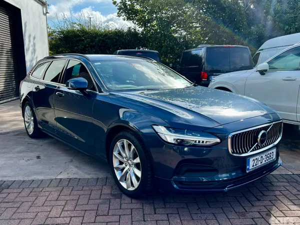 Volvo V90 Estate, Diesel, 2022, Blue