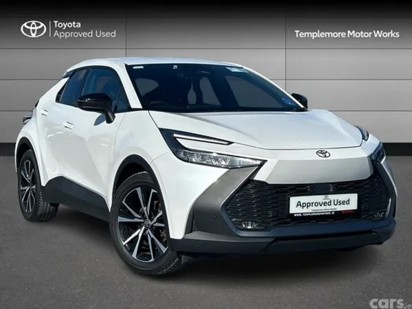 Toyota C-HR SUV, Petrol Hybrid, 2024, White