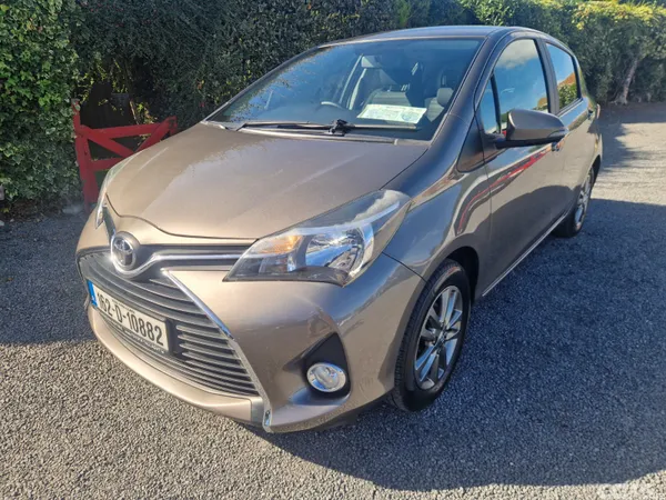 Toyota Yaris Hatchback, Petrol, 2016, Grey