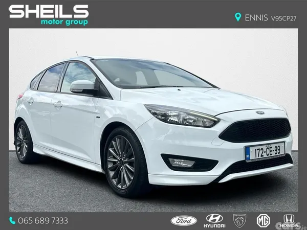 Ford Focus Hatchback, Petrol, 2017, White