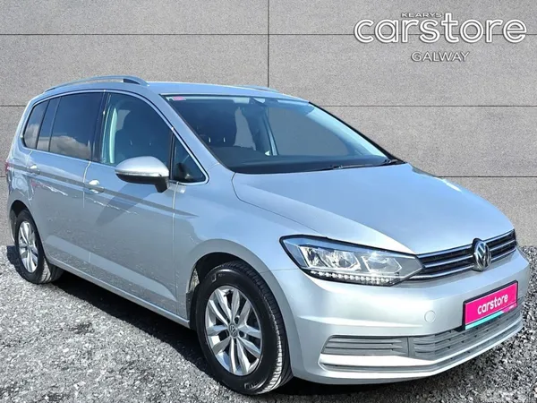 Volkswagen Touran MPV, Petrol, 2019, Silver