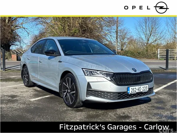 Skoda Octavia Saloon, Petrol, 2025, Grey