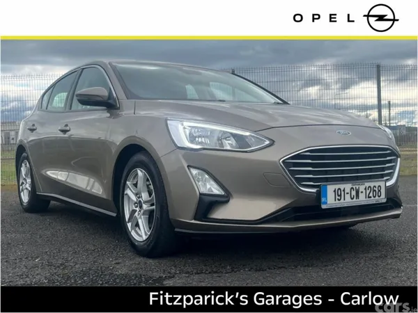 Ford Focus Hatchback, Petrol, 2019, Silver