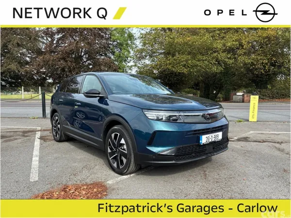 Opel Grandland SUV, Petrol Hybrid, 2026, Green