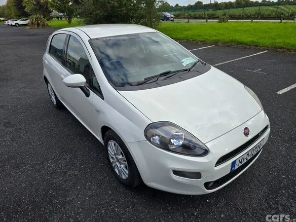 Fiat Punto Hatchback, Petrol, 2014, White