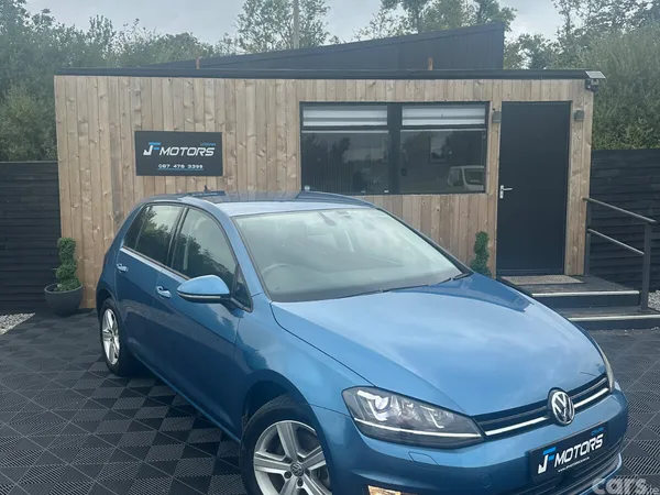 Volkswagen Golf Hatchback, Petrol, 2015, Blue
