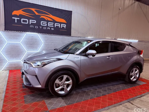 Toyota C-HR SUV, Petrol Hybrid, 2018, Grey