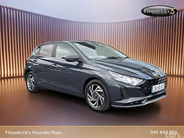 Hyundai i20 Hatchback, Petrol, 2024, Grey