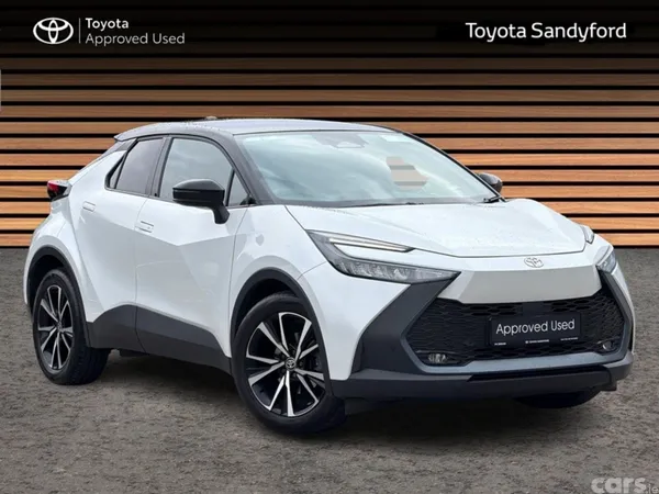Toyota C-HR SUV, Petrol Hybrid, 2024, White