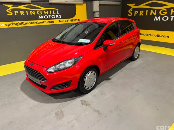 Ford Fiesta Hatchback, Diesel, 2015, Red