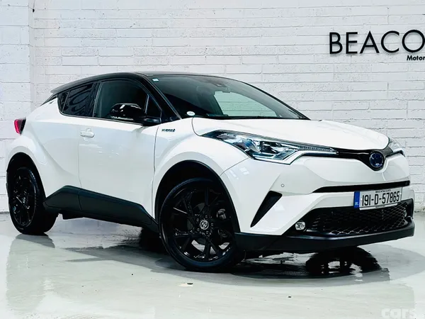 Toyota C-HR SUV, Petrol Hybrid, 2019, White