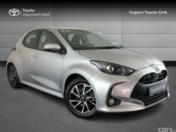 Toyota Yaris Hatchback, Petrol Hybrid, 2023, Grey