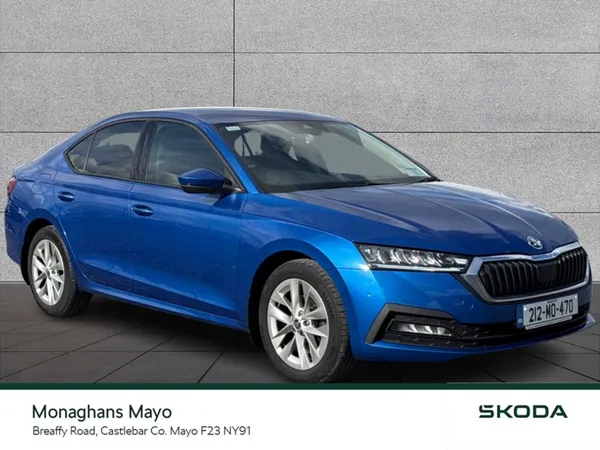 Skoda Octavia Hatchback, Petrol, 2021, Blue