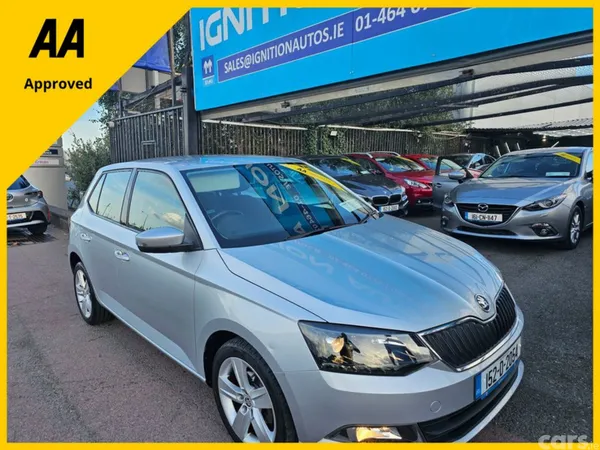 Skoda Fabia Hatchback, Petrol, 2015, Silver