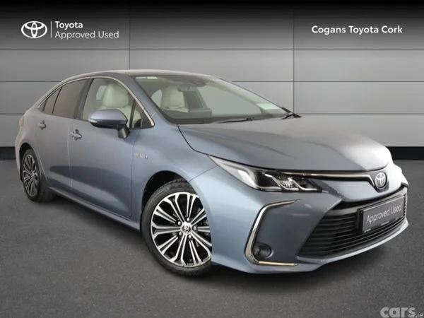 Toyota Corolla Saloon, Petrol Hybrid, 2022, Grey