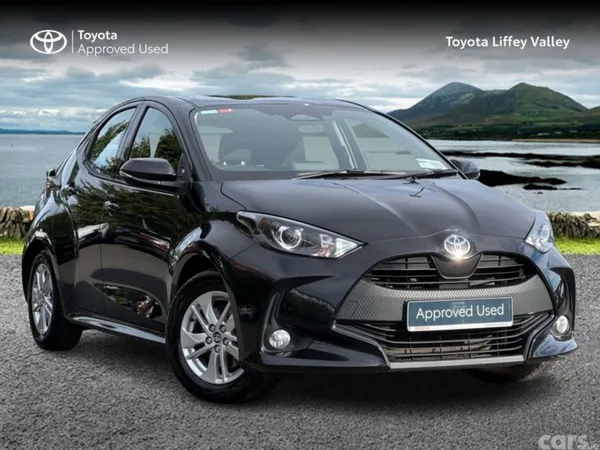 Toyota Yaris Hatchback, Petrol Hybrid, 2026, Black