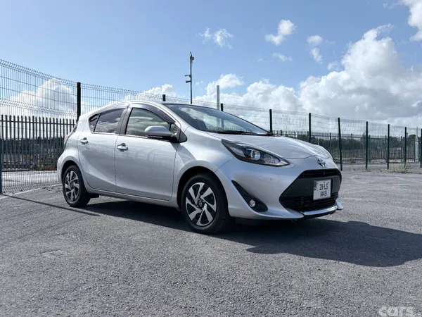 Toyota Aqua Hatchback, Petrol Hybrid, 2021, Silver