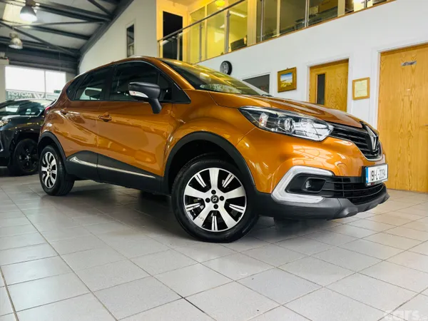 Renault Captur Hatchback, Diesel, 2019, Orange