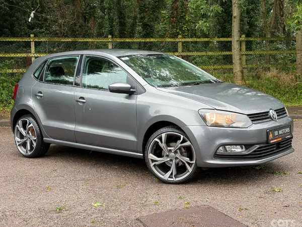 Volkswagen Polo Hatchback, Petrol, 2015, Grey