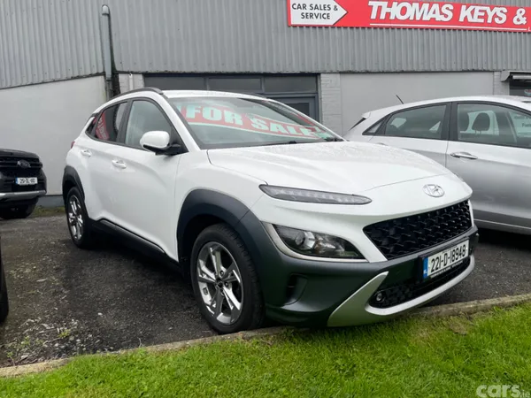Hyundai KONA MPV, Petrol, 2022, White