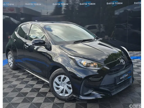 Toyota Yaris Hatchback, Petrol, 2020, Black