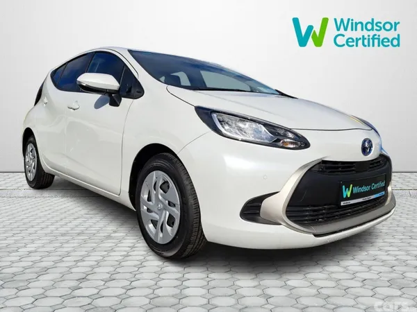 Toyota Aqua Hatchback, Petrol Hybrid, 2024, White